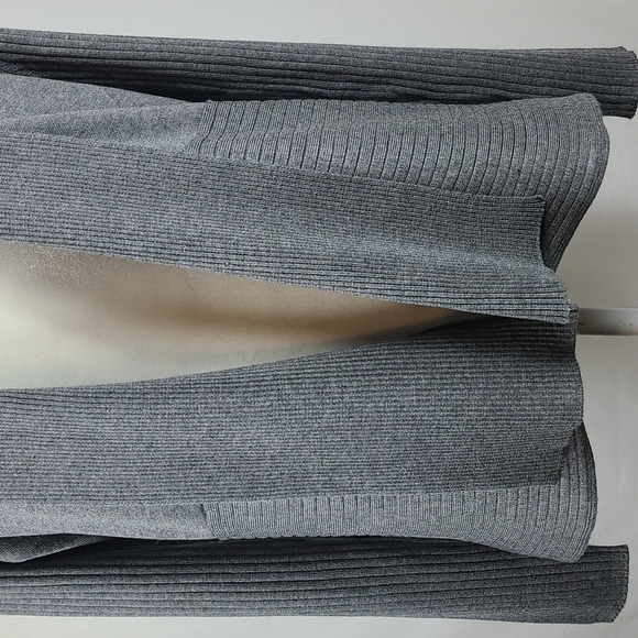 Linda Mathews Ribbed Cardigan - Picture 4 of 13